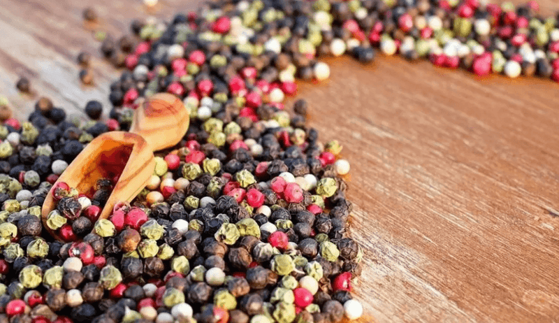 La piperina forte funziona: origini, proprietà e benefici - Agocap Pharma & Beauty